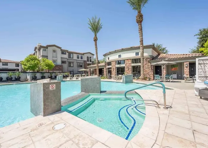 Apartment Boulevard Luxe 2br By The Stadium Pool Parking Gym 05 Glendale