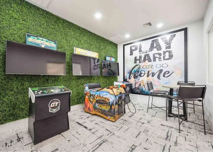 Boulevard Luxe 2br By The Stadium Pool Parking Gym 05 * Glendale