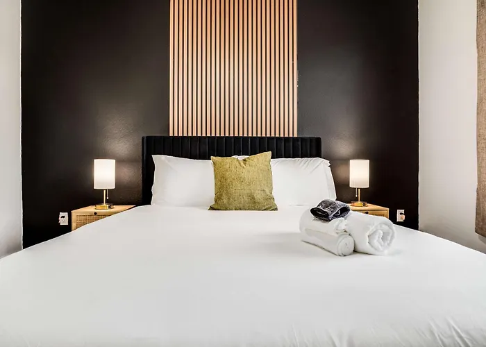 Boulevard Luxe 2br By The Stadium Pool Parking Gym 05 Apartment Glendale
